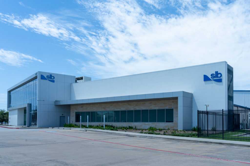 Offshore Surge Drives SLB's International Growth Amid Middle East Disruptions