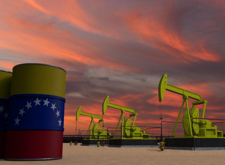 Venezuela Partners with SLB and Hunt to Boost Oil Production